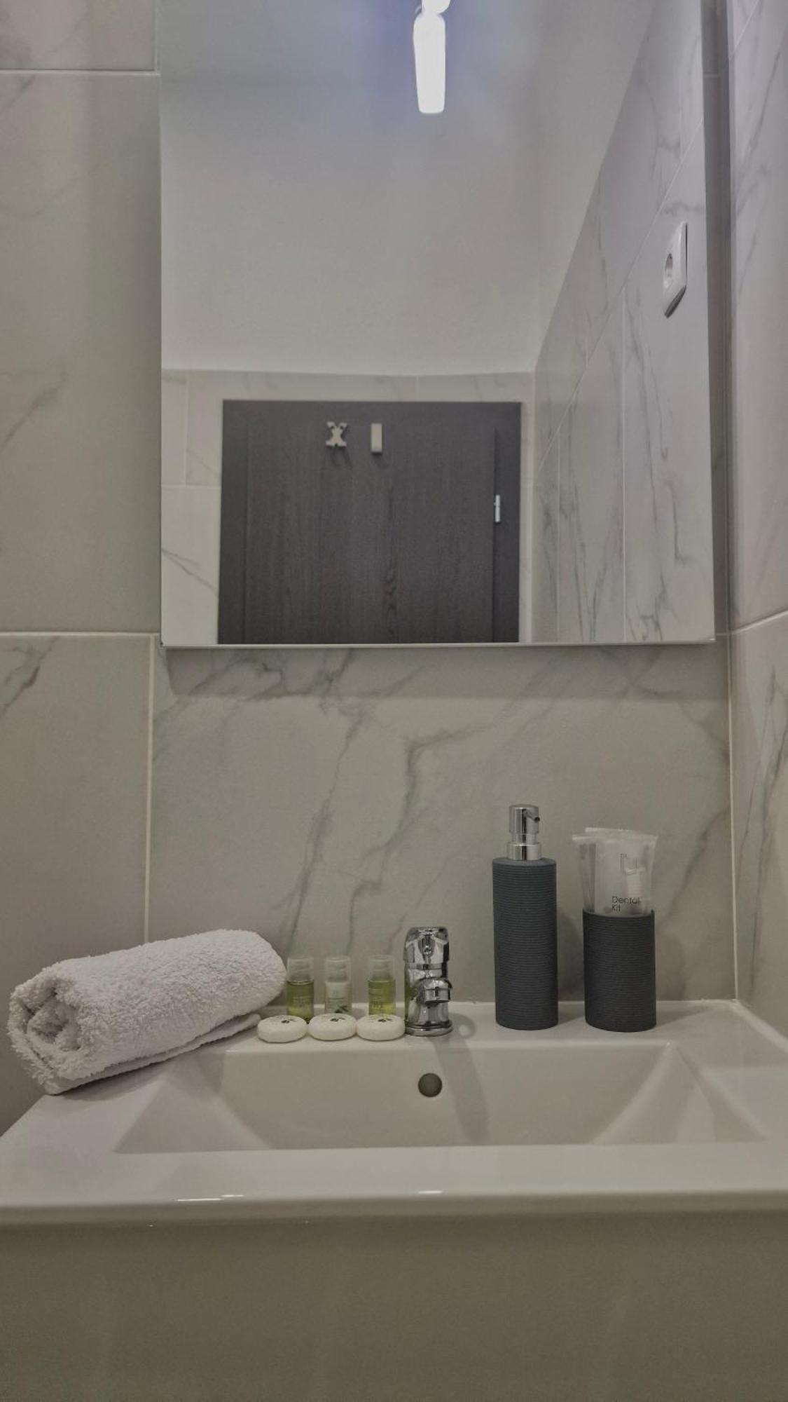 Aj Pansion Selce Hotel Ngoại thất bức ảnh