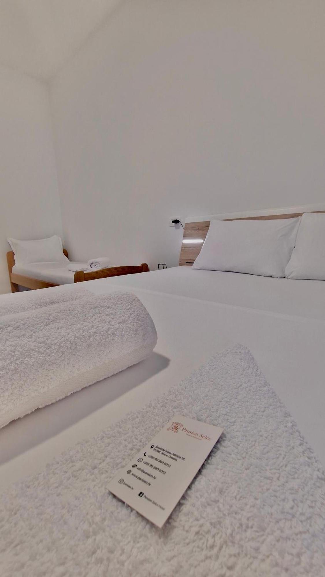 Aj Pansion Selce Hotel Ngoại thất bức ảnh